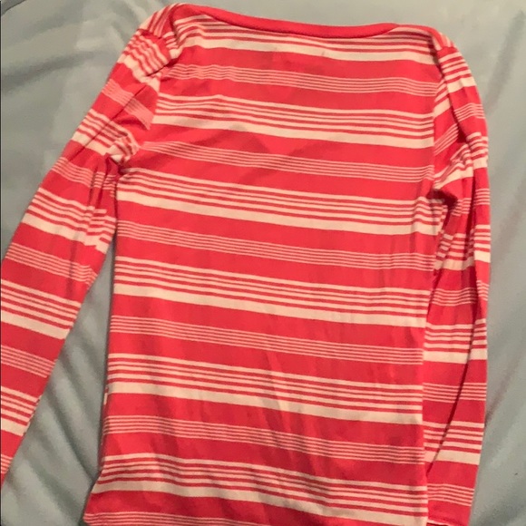 Hollister a long sleeve brand new - Picture 2 of 3